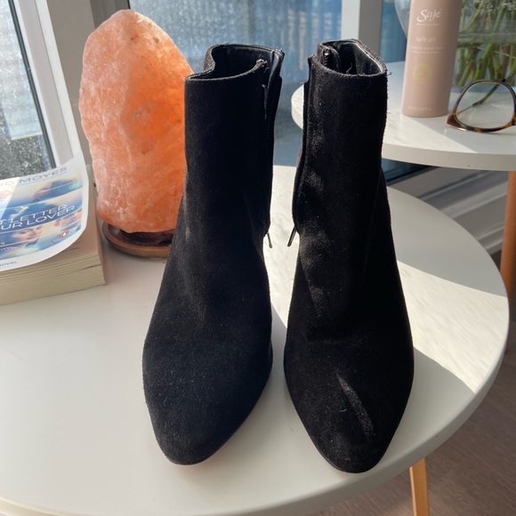 Banana Republic booties size 7US black - Picture 2 of 7